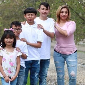 Meet your Posher, Josefina